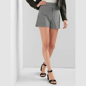 NWT Gap dress shorts